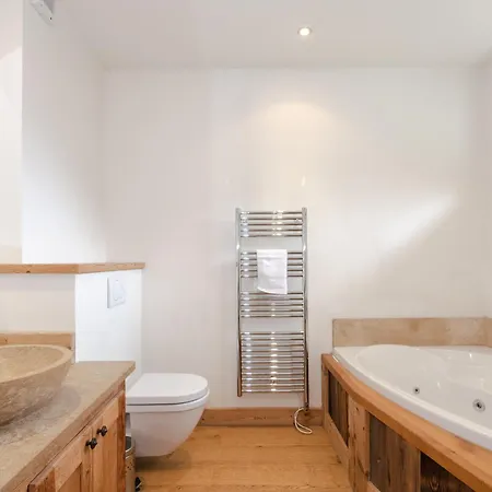 De 115m² Avec Terrasse Et Cheminee A Chamonix-mont-blanc, Proche Centre Et Telepherique - Fr-1-343-178 * 샤모니